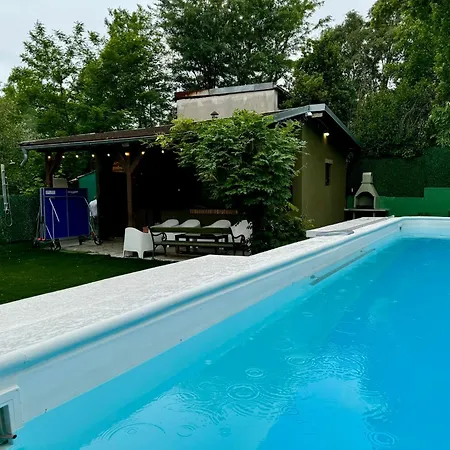Villa Private With Pool Belgrado